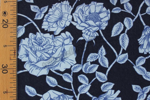 Футер с лайкрой джинс диагональ крупные цветы на темно-синем артикул 01-1052 фото 2